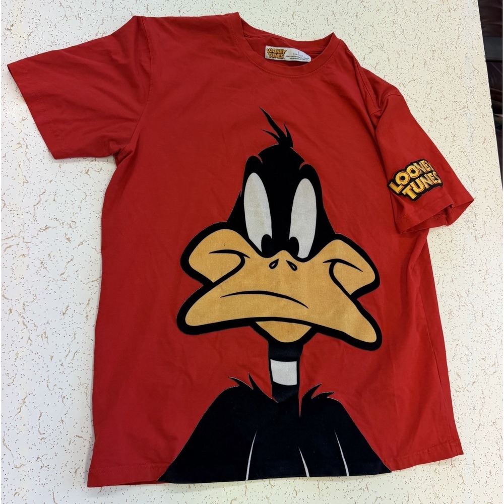 Looney Tunes Daffy Duck Men's Big Head Graphic Tee Character Red T-shirt Large‎